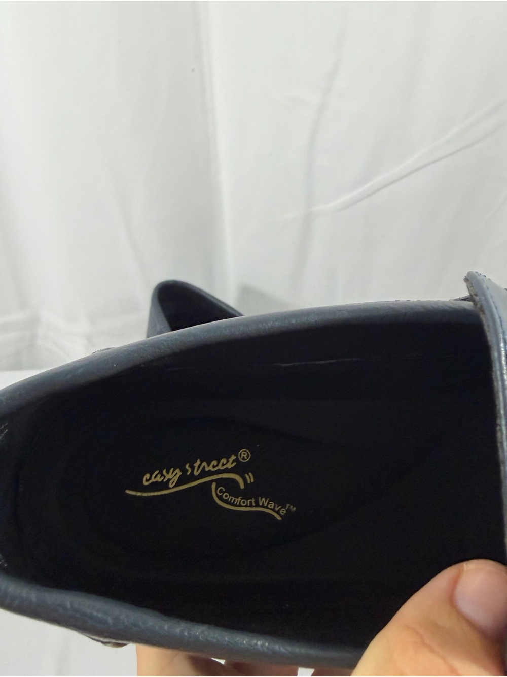 NWT Easy Street Women’s Size 7W Navy Blue Loafers - Picture 2 of 8